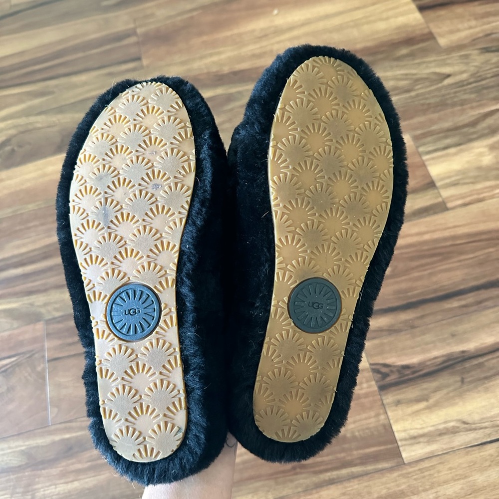 Ugg “Fluff Yeah” Slipper Slides - image 3